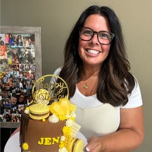 Meet your Posher, Jennifer